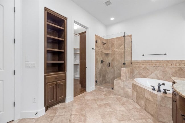 Building Photo - 1036 Liberty Park Dr