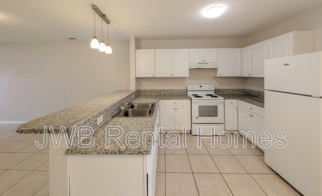 Building Photo - 2851 Yellow Pine Ct