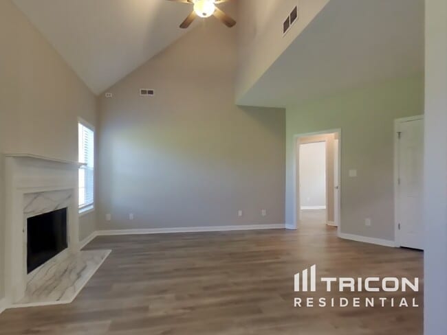 Building Photo - 124 Burleyson Dr