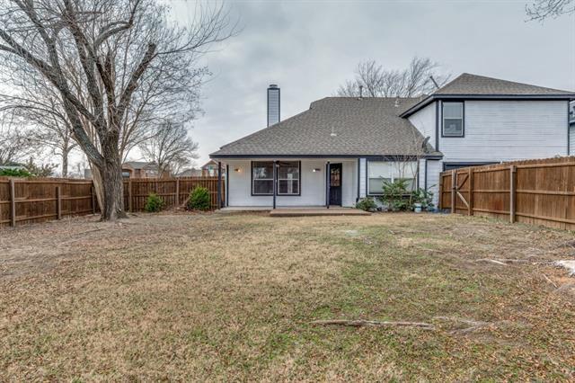 Building Photo - 811 Fall Dr