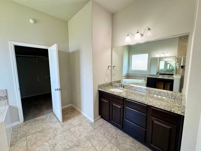 Building Photo - 28943 Grand Teton Ct