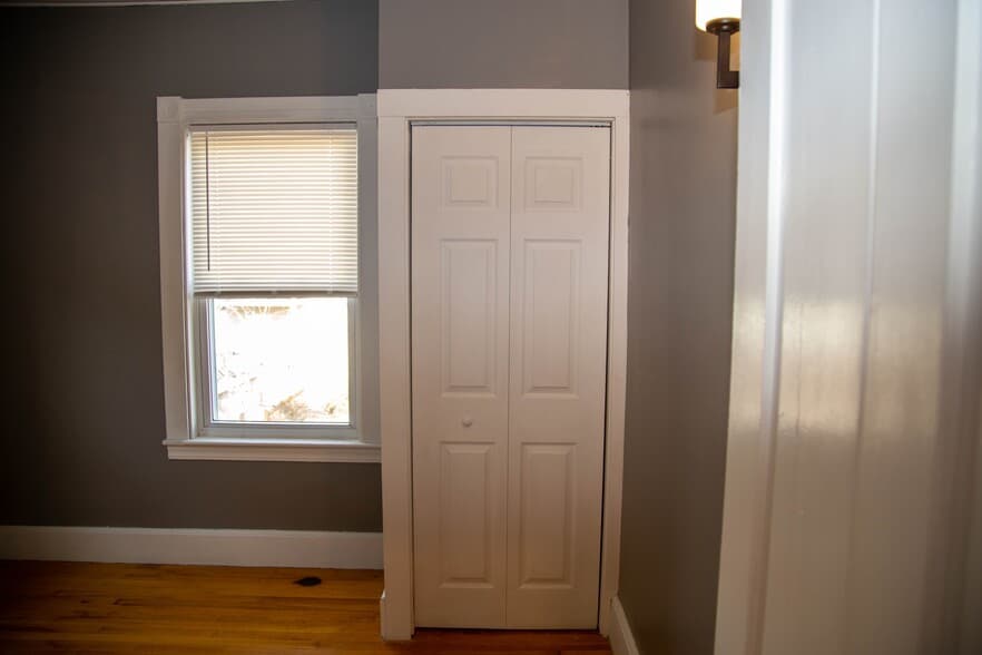 Building Photo - 95 Bradford Ave