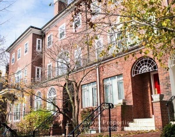 Building Photo - 39 Garrison Rd