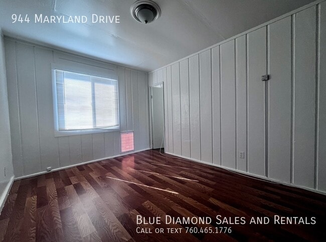 Building Photo - 944 Maryland Dr