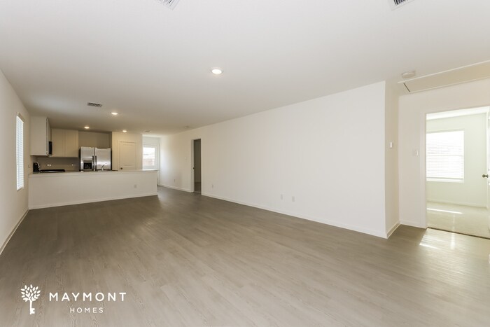 Building Photo - 941 Birkdale Dr