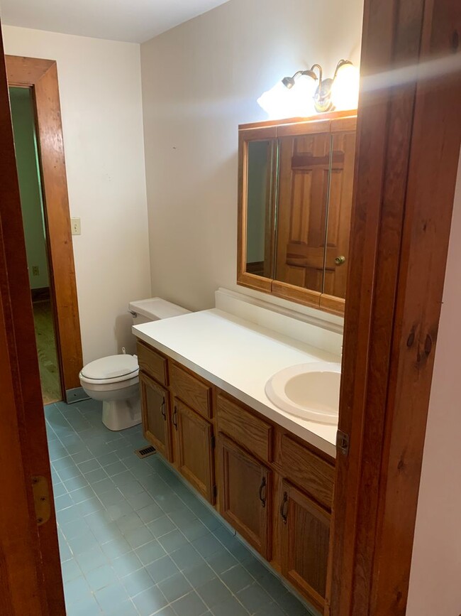 Building Photo - The Bigelow Brook Condo