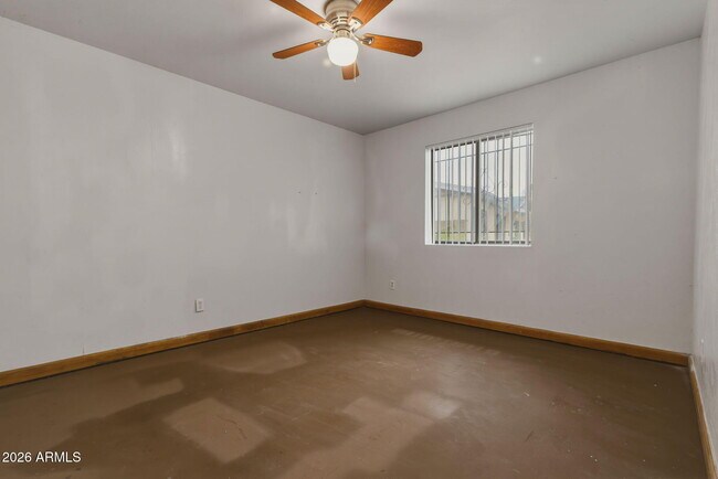 Building Photo - 3636 W Keim Dr