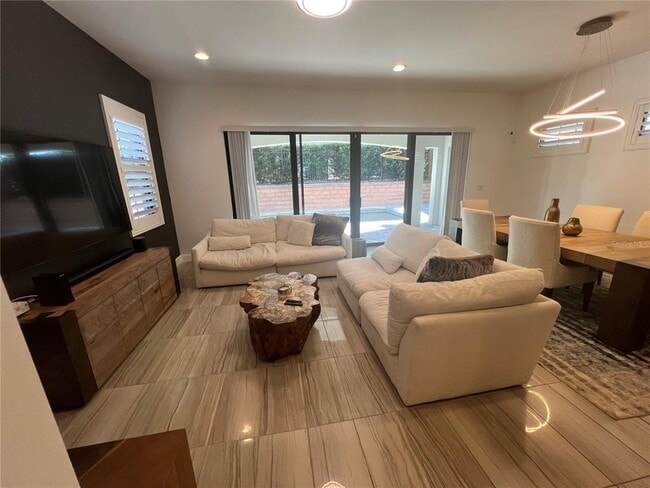 Building Photo - 7689 Toscana Blvd