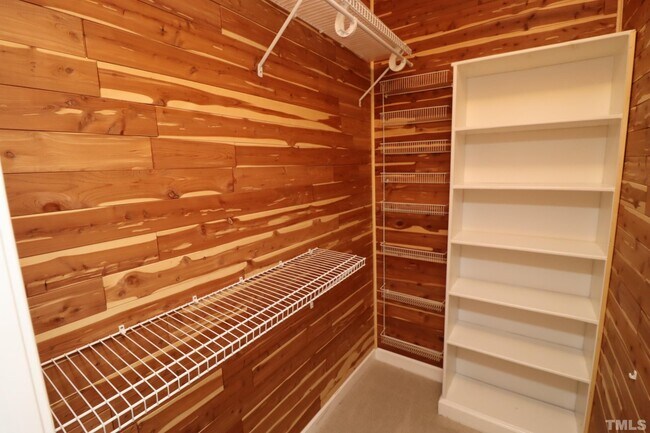 Building Photo - 100 Pebble Ridge Farms Ct