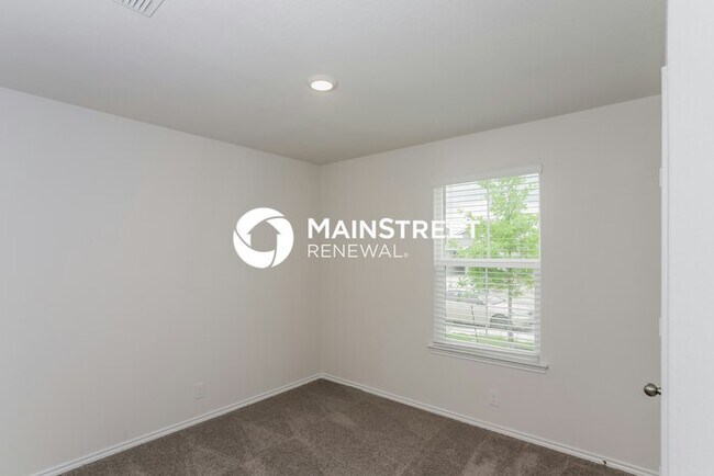 Building Photo - 3 Bedroom Pet-Friendly Home in San Antonio, TX with Main Street Renewal