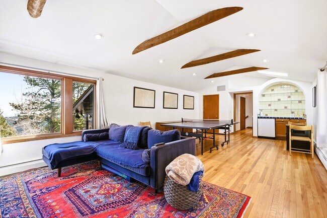 Building Photo - 499 Pine Song Trail