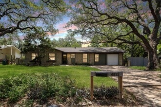 Building Photo - 403 Flournoy Dr