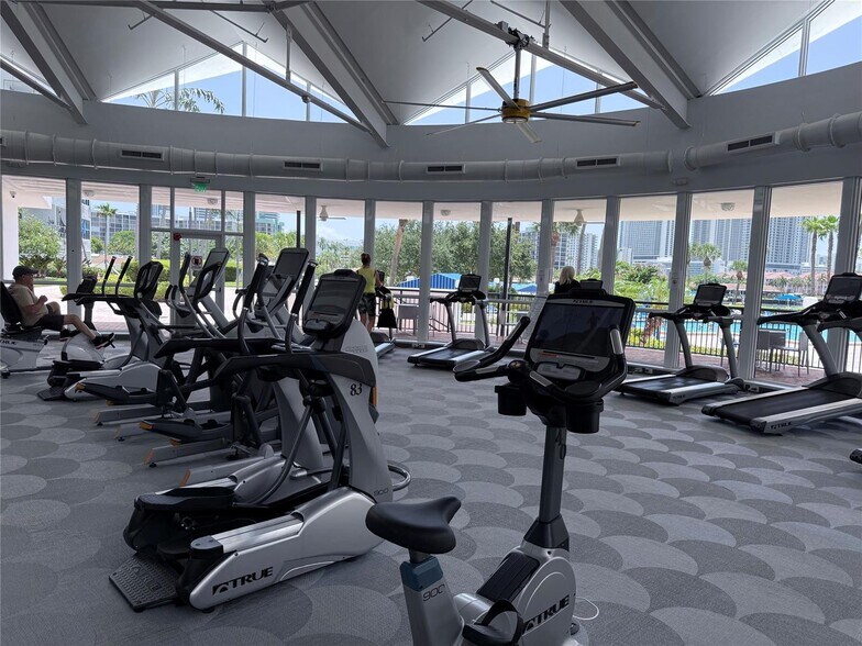 Building Photo - 600 Three Islands Blvd