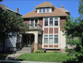 Building Photo - 2924NMarylandM