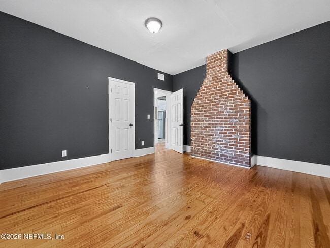 Building Photo - 2210 Myra St