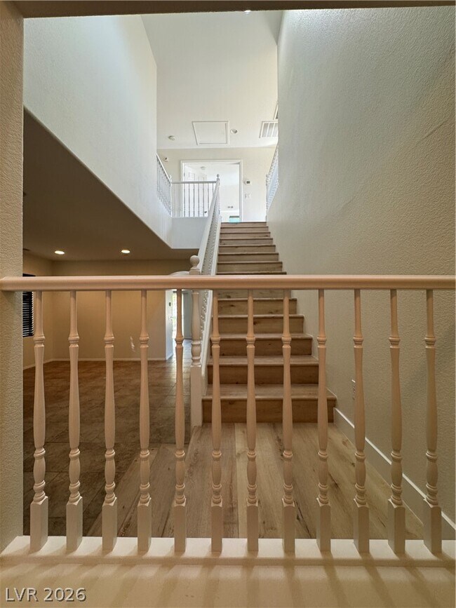 Building Photo - 1030 E Eldorado Ln