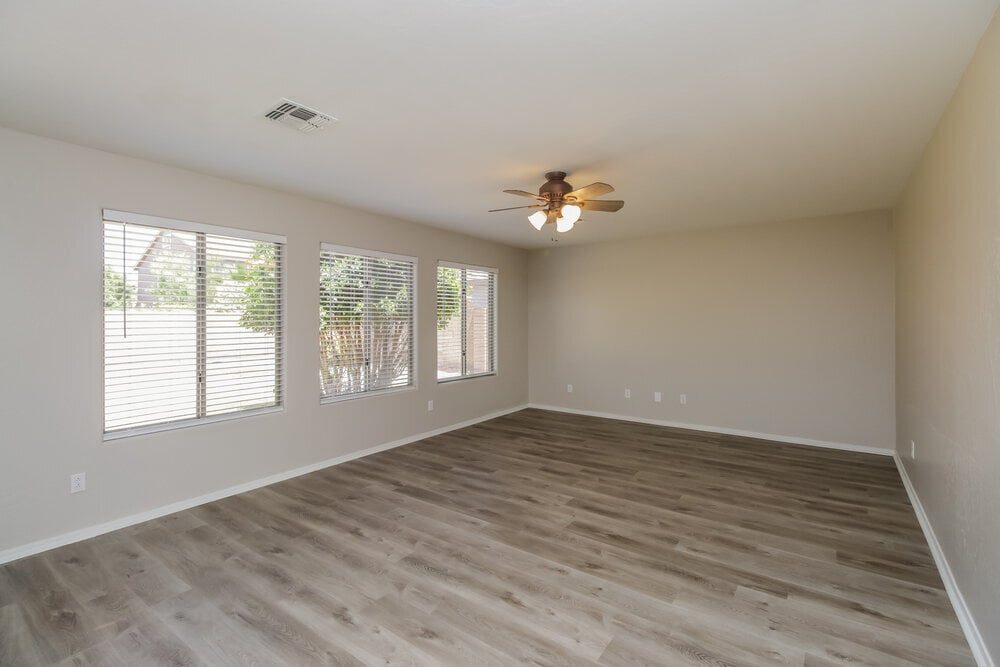 Building Photo - 1942 E Ebony Pl