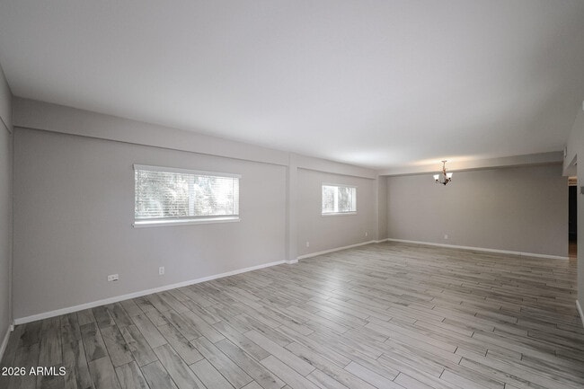 Building Photo - 351 E Thomas Rd