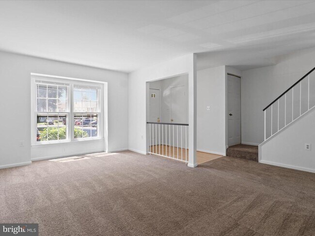 Building Photo - 5513 Ridgeton Hill Ct