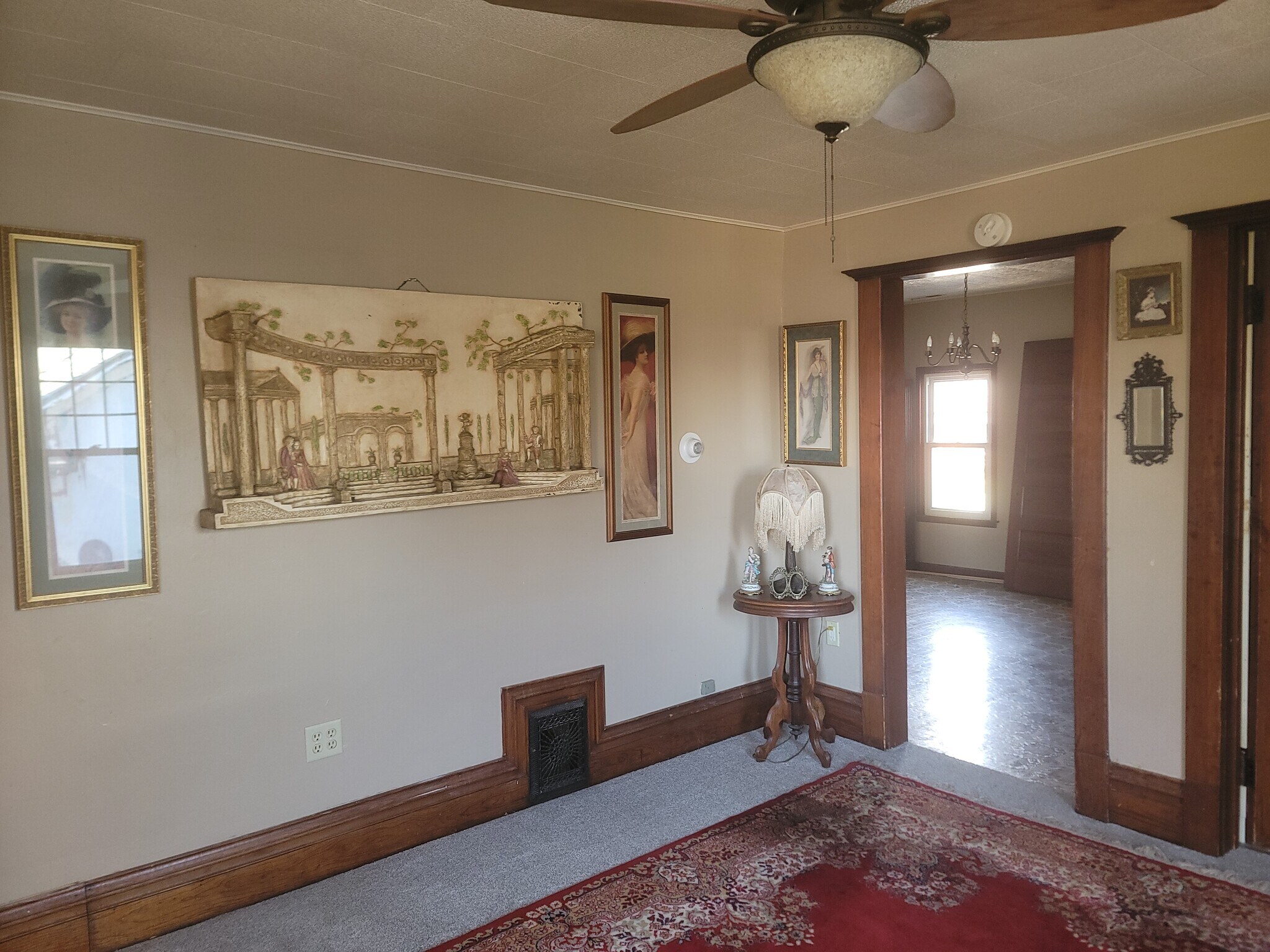 Livingroom 2nd floor - 408 E Boone St