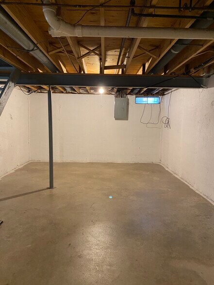 Full basement - 6005 Black Oak Dr
