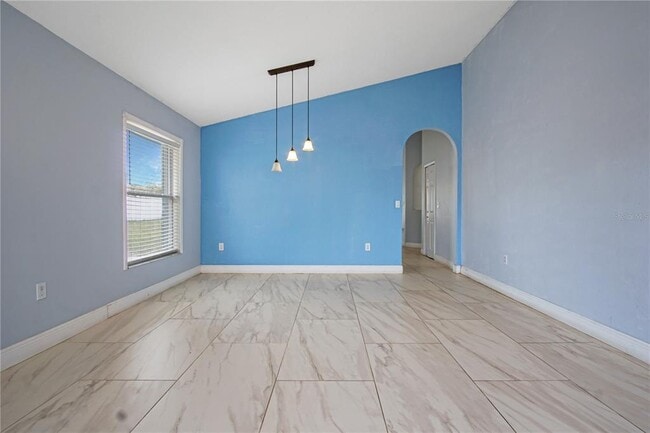 Building Photo - 519 Winthrop Pl