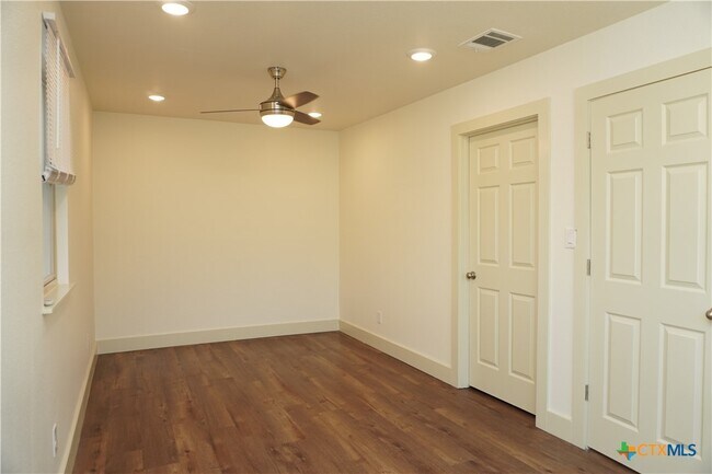 Building Photo - 1019 Haynes St