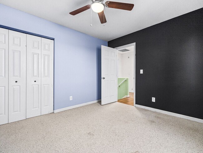 Building Photo - 275 W Baldwyn Dr