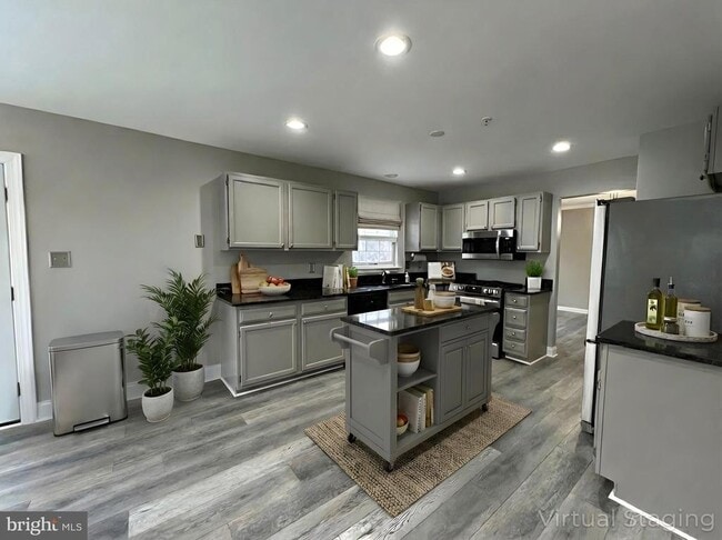 Building Photo - 10108 Oklahoma Ct