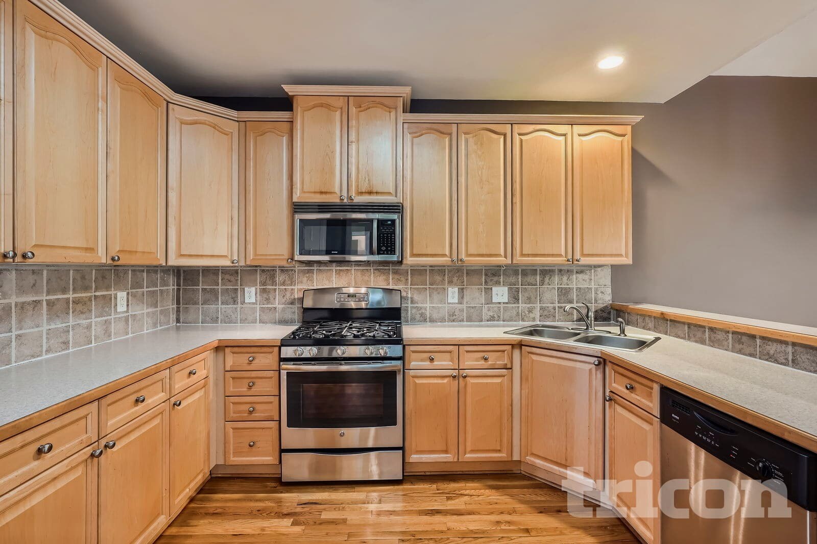 Building Photo - 1231 Brentwood Ct