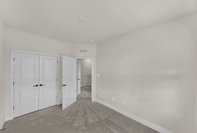 Building Photo - 4332 Roland Heights Ave