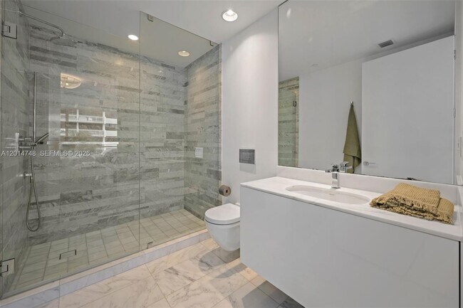 Building Photo - 10203 Collins Ave