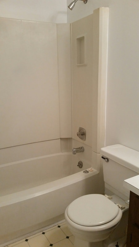 Building Photo - 6820 N Ridge Ct