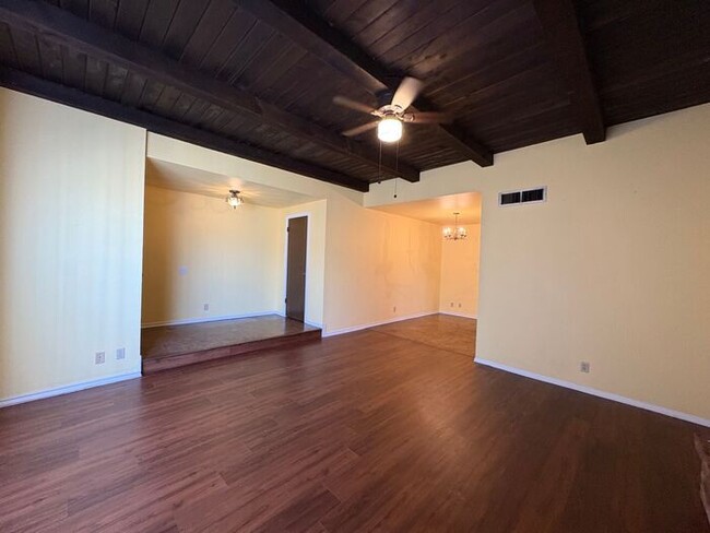 Building Photo - 50% OFF 1st Month's Rent!*