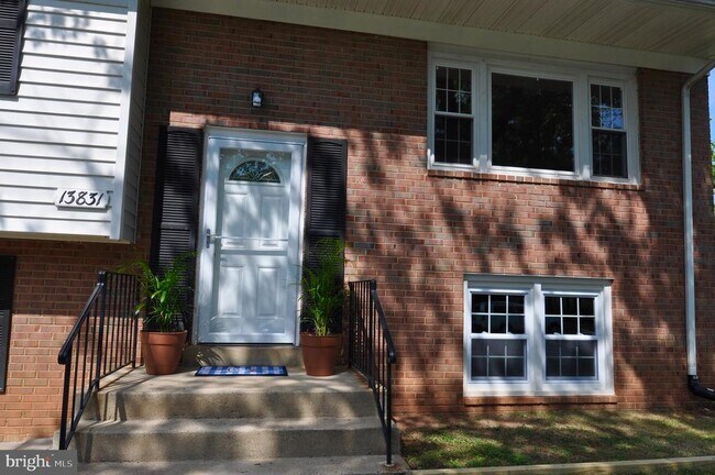 Building Photo - 13831 Delaney Rd