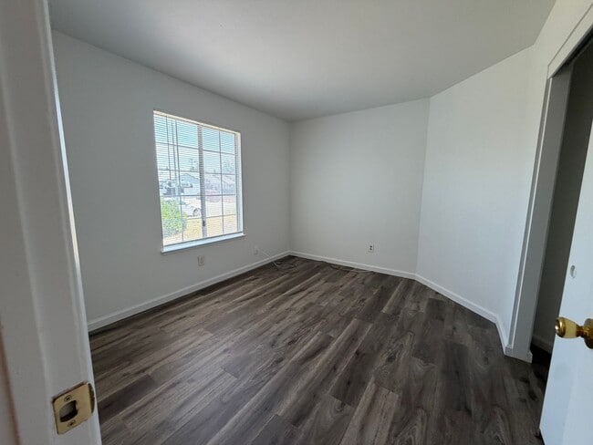 Building Photo - 8162 Morgan Hill Way