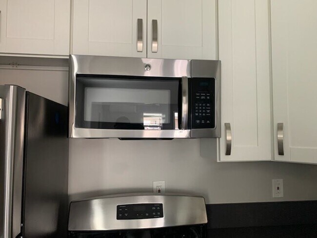 Building Photo - 162nd Duplex