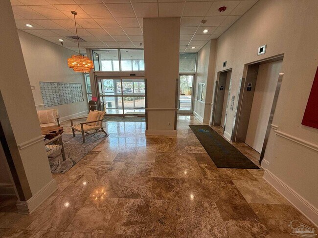 Building Photo - 1200 Fort Pickens Rd