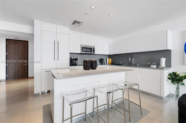 Building Photo - 88 SW 7th St