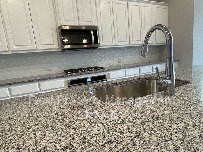 Building Photo - 13969 Falcon Ranch Dr