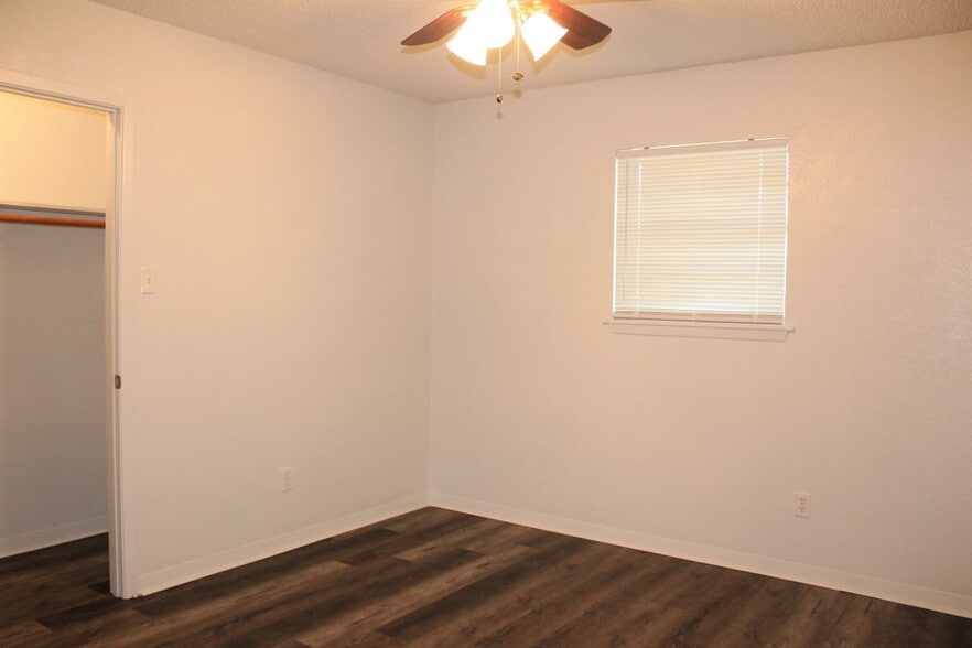 Bedroom 2 - 1413 Center Dr