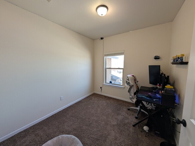 Building Photo - 1116 Nickel Hl Ave