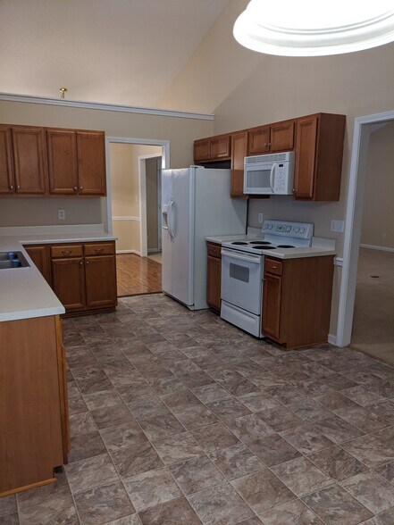 Building Photo - 4502 Camden Ridge Dr