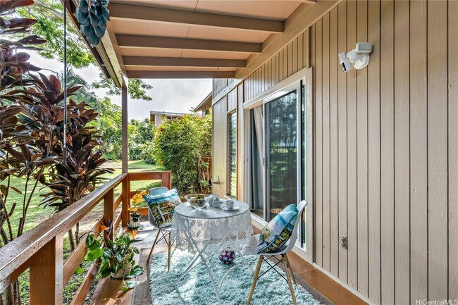 Building Photo - 98-1394-1394 Nola St