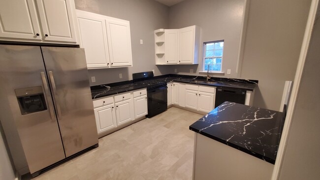 Building Photo - 2027 General Taylor St