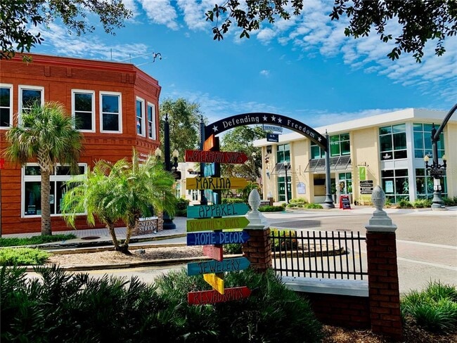 Building Photo - 946 Highland Ave