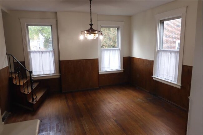 Building Photo - 203 Boone St