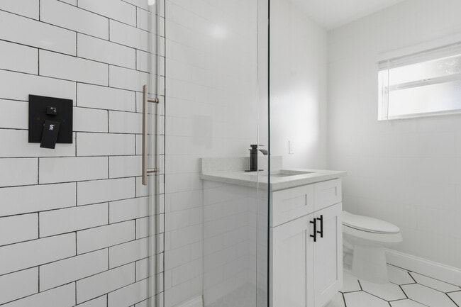 Building Photo - 4420 W Carmen St