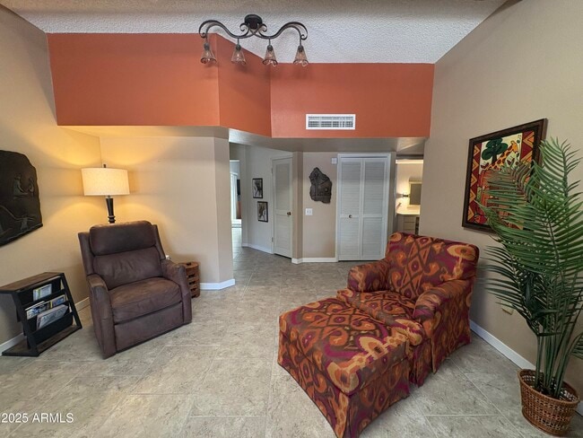 Building Photo - 16425 N Orchard Hills Dr