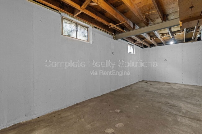 Building Photo - 135 Dundee Cir